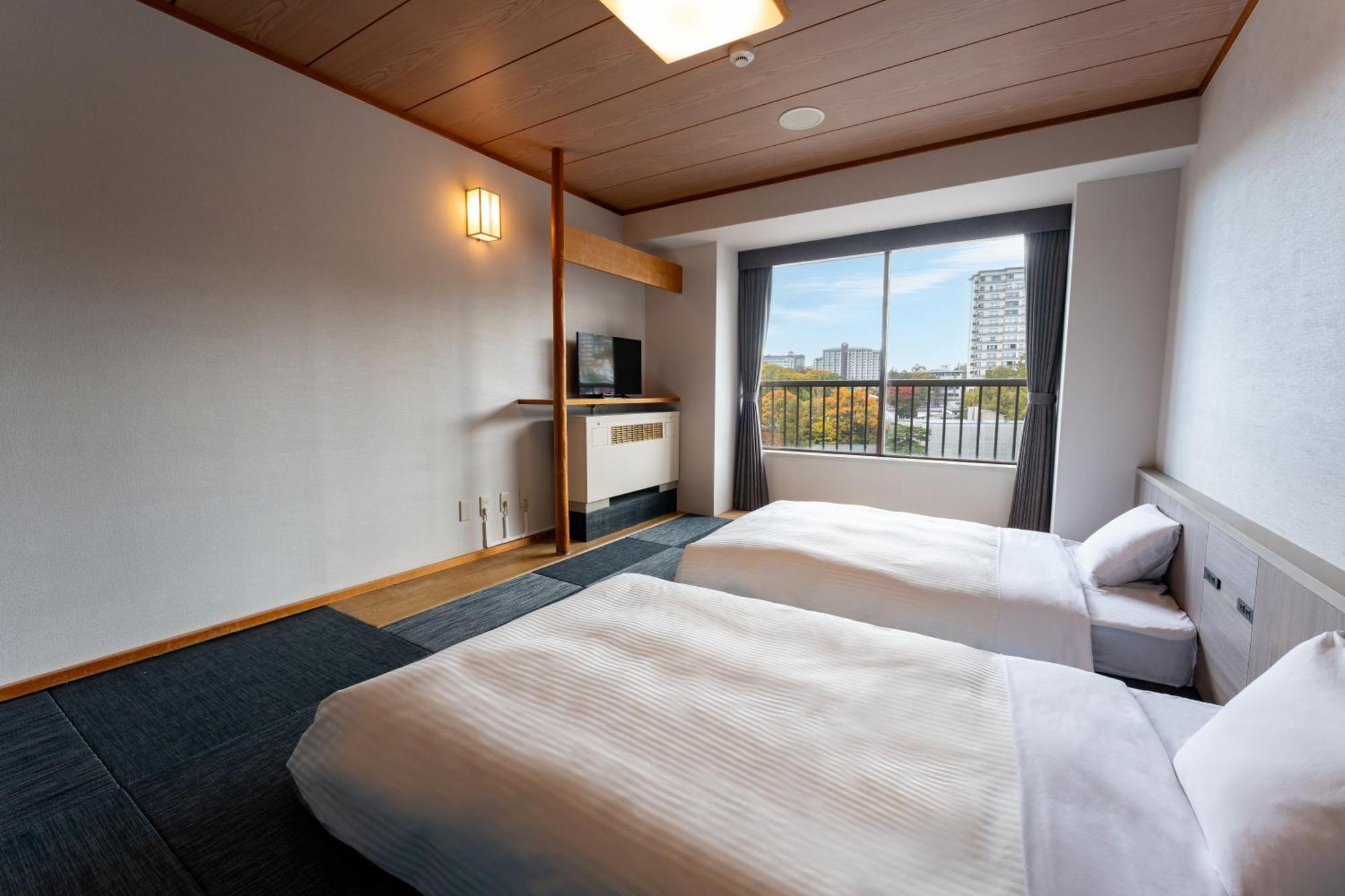 Kamenoi Hotel Kusatsu Yubatake Екстер'єр фото